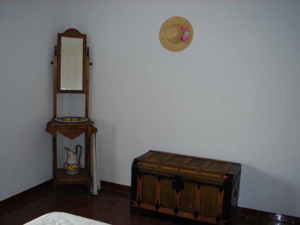 Apartamentos Serrano Ribatajada Luaran gambar