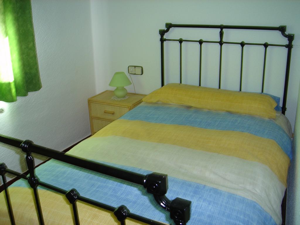 Apartamentos Serrano Ribatajada Luaran gambar