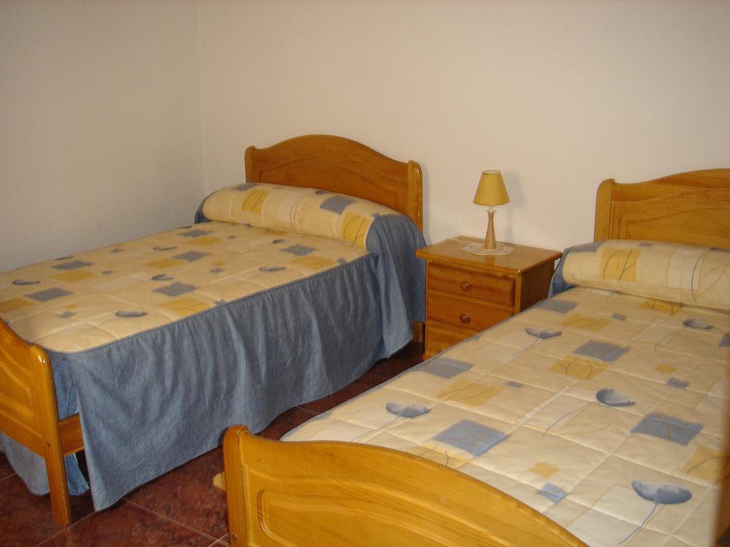 Apartamentos Serrano Ribatajada Luaran gambar