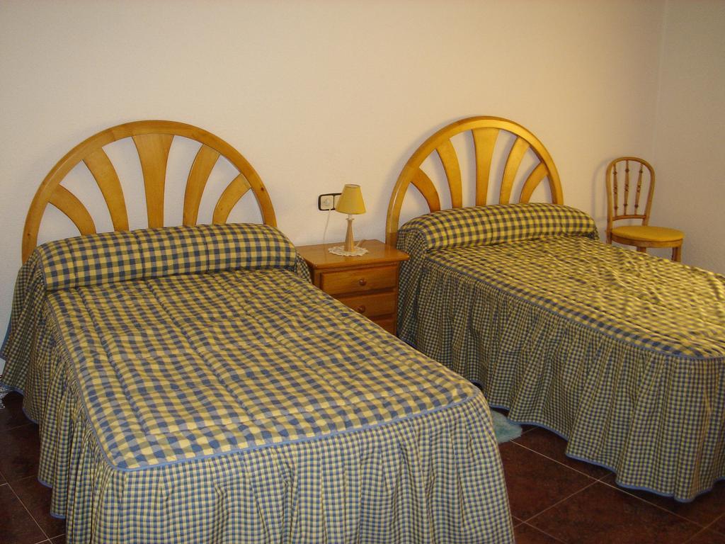 Apartamentos Serrano Ribatajada Luaran gambar