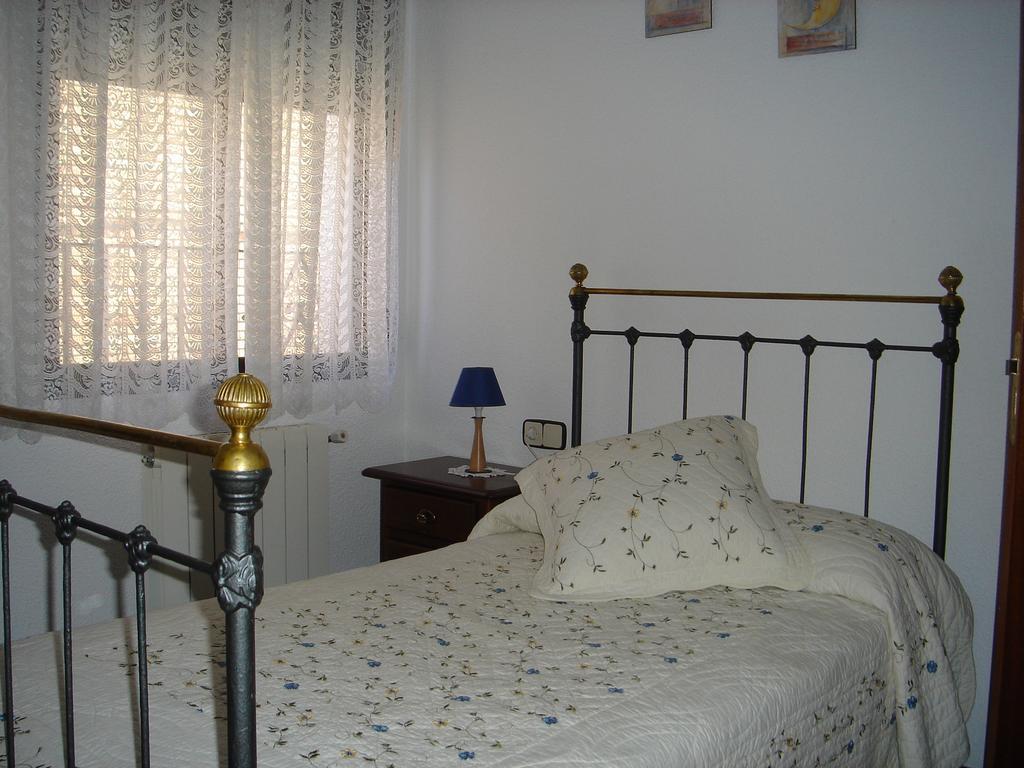 Apartamentos Serrano Ribatajada Luaran gambar