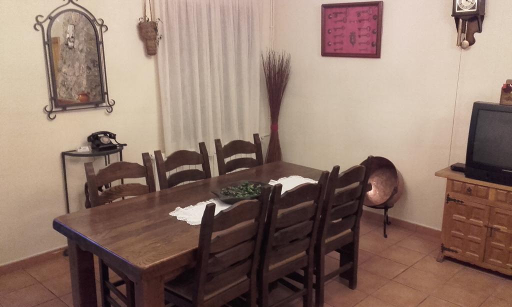 Apartamentos Serrano Ribatajada Luaran gambar