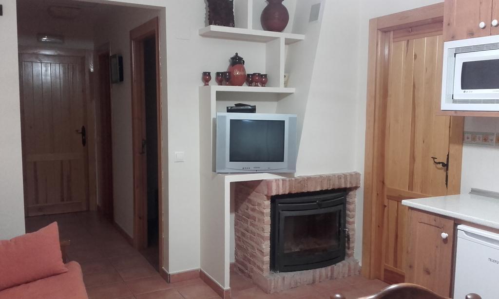 Apartamentos Serrano Ribatajada Luaran gambar