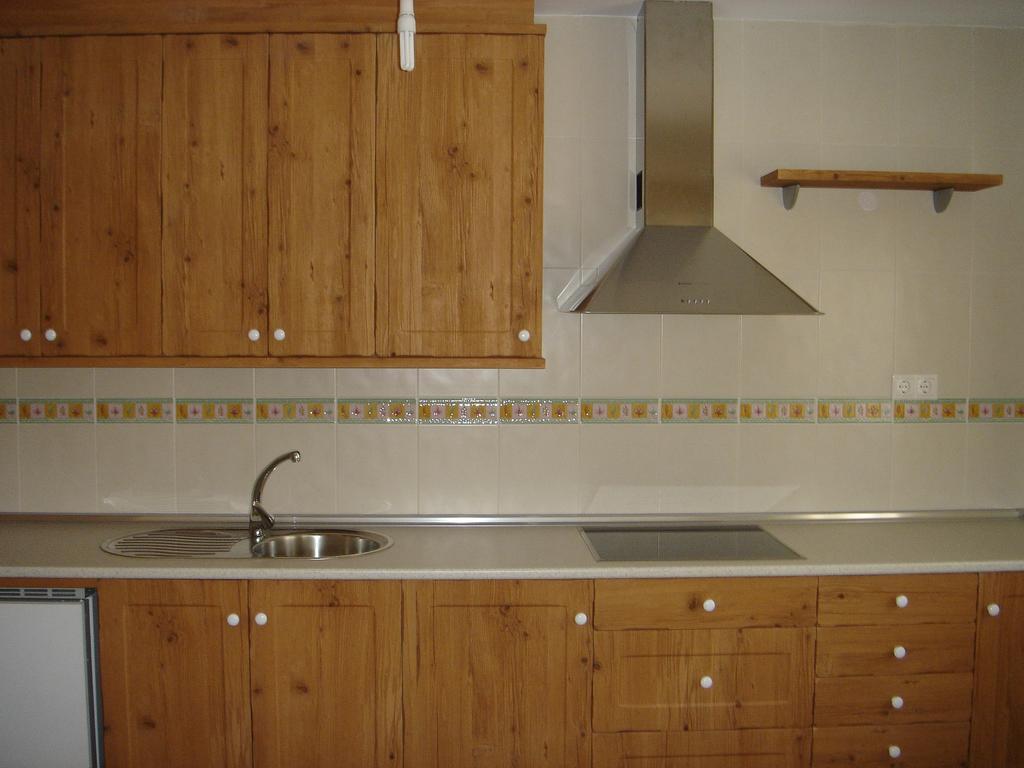 Apartamentos Serrano Ribatajada Luaran gambar