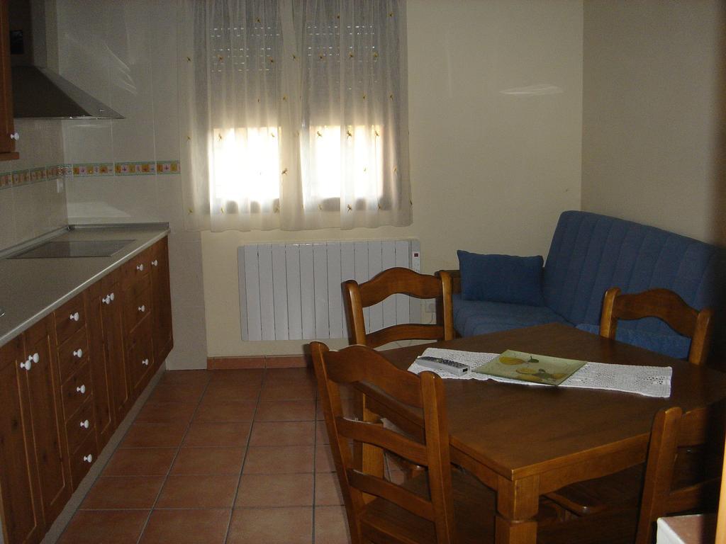 Apartamentos Serrano Ribatajada Luaran gambar